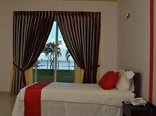 Rainbow Lagoon Villa Negombo 4*,  Sri Lanka