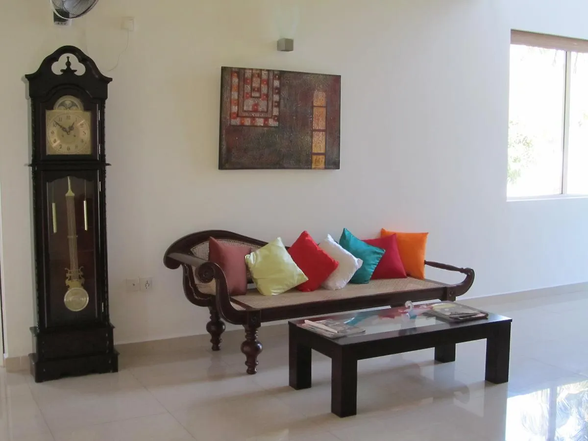 Hotel Rainbow Lagoon Villa Negombo