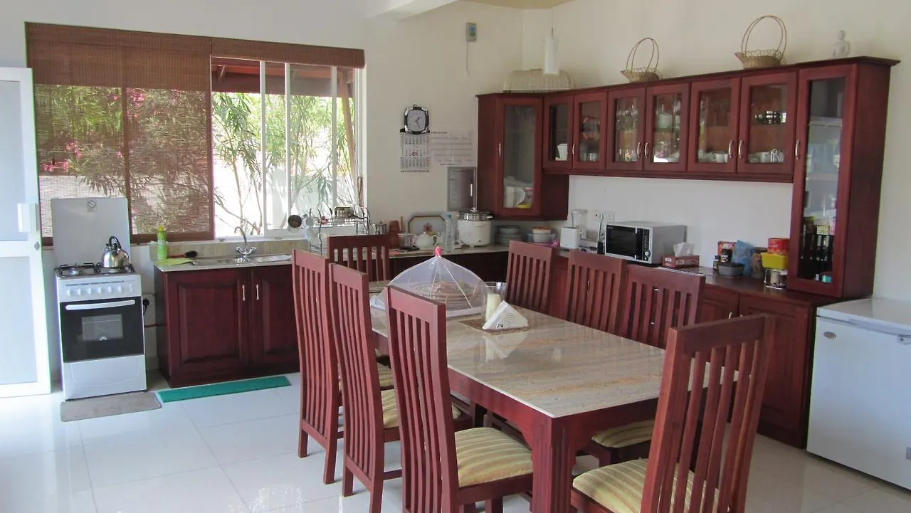 Rainbow Lagoon Villa Negombo