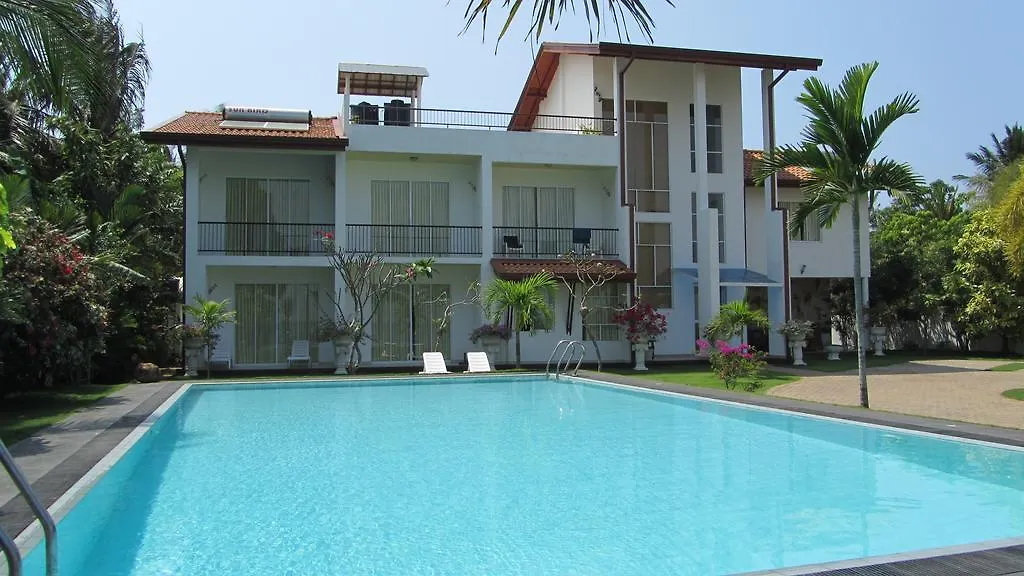 Rainbow Lagoon Villa Negombo Hotel
