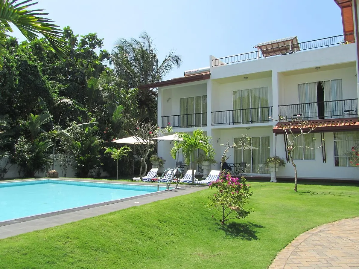 Rainbow Lagoon Villa Negombo